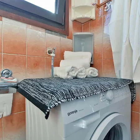 Ivan 1658 Apartment *