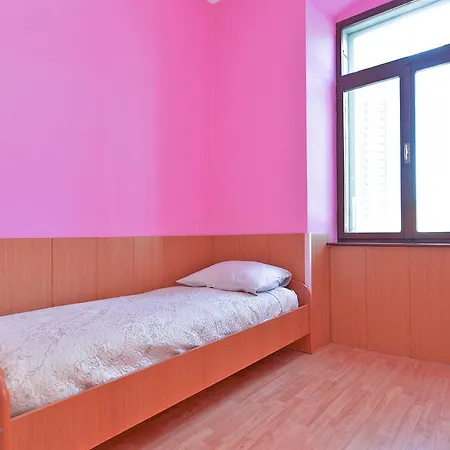 Ivan 1658 Apartment